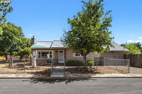 306 SE DUNHAM ST, Prineville, OR 97754