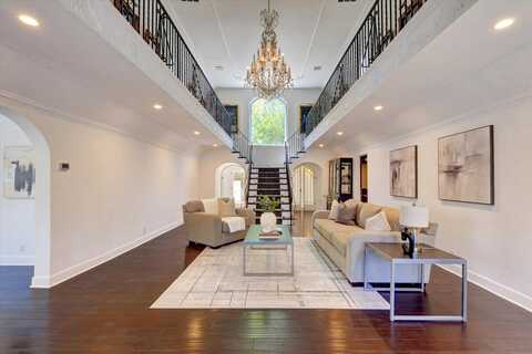 1901 N Catalina Street, Los Angeles, CA 90027