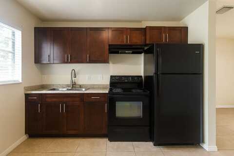 908 Mccray Court, Fort Pierce, FL 34950