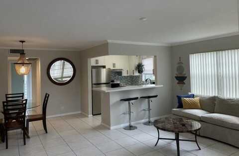 205 Dorchester I, West Palm Beach, FL 33417