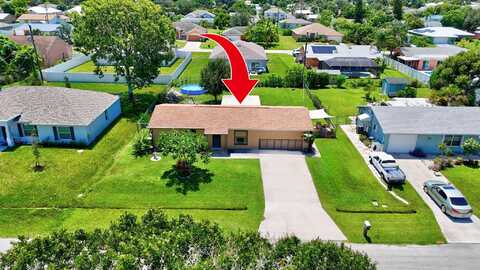 536 SW Buswell Avenue, Port Saint Lucie, FL 34983
