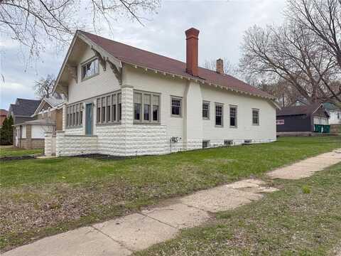 329 S 2nd Street, Le Sueur, MN 56058