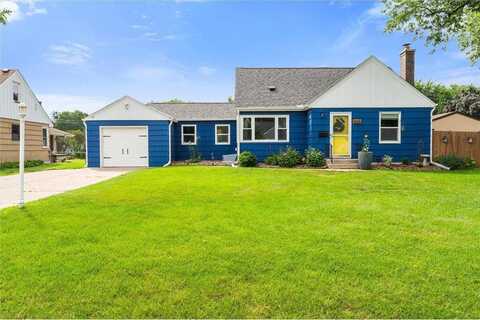 5325 Idaho Avenue N, Crystal, MN 55428