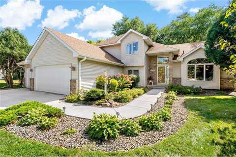10085 Fox Run Road, Woodbury, MN 55129