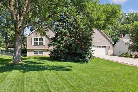 2401 Leyland Trail, Woodbury, MN 55125