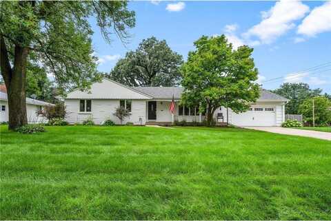 6800 Chapel Lane, Edina, MN 55439