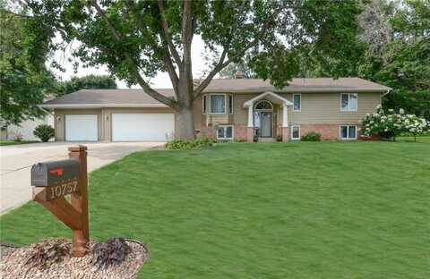 10757 Zieglers Drive N, Brooklyn Park, MN 55443
