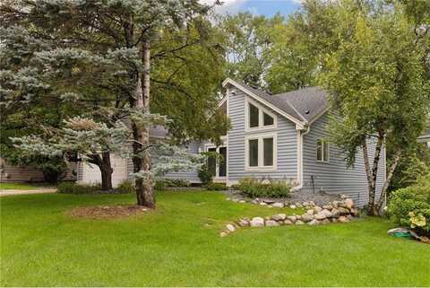 11984 Saint Albans Hollow Drive, Minnetonka, MN 55305