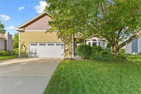 233 Woodridge Lane, Lino Lakes, MN 55014