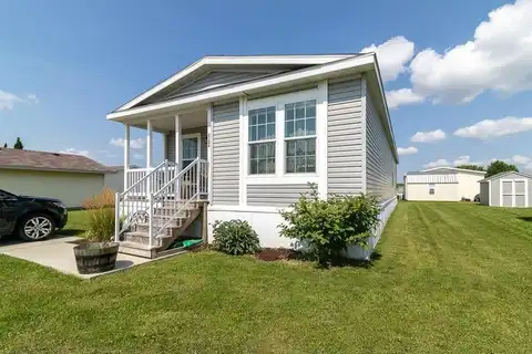 2126 Elaine Lane, North Mankato, MN 56003
