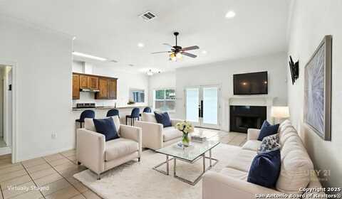 637 Topaz, Seguin, TX 78155