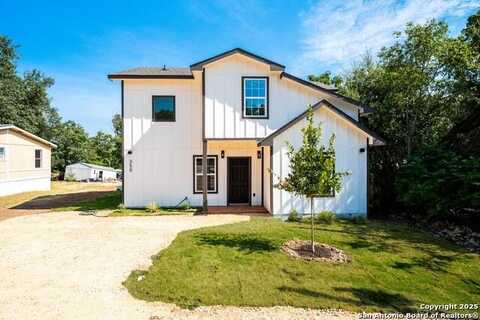 350 Spanish Oak Dr, Canyon Lake, TX 78133