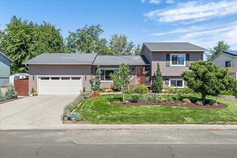 925 E Evergreen Dr, Medical Lake, WA 99022