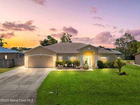 420 Calamondin Avenue NW, Palm Bay, FL 32907