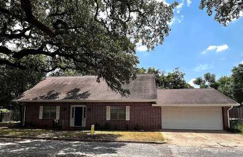 235 West Lower Line Street, La Grange, TX 78945