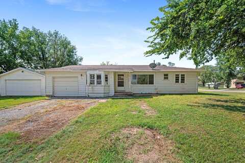 141 W 2nd Ave, Norwich, KS 67118