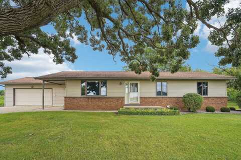 1624 Lueders Road, Sauk City, WI 53583