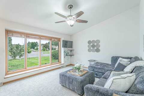 851 NORTH EDGE Trail, Verona, WI 53593