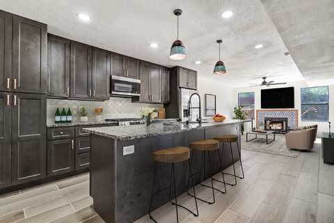 2921 Viaje Pavo Real, Santa Fe, NM 87505