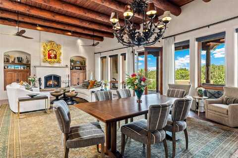 10 Dayflower Drive, Santa Fe, NM 87506