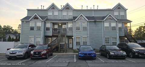 243 Pond Way, Staten Island, NY 10303