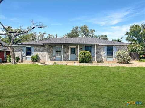 2 Commodore Drive, Belton, TX 76513
