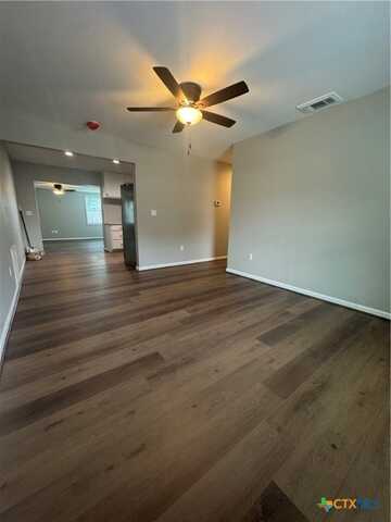 1708 Alamo Drive, Victoria, TX 77901