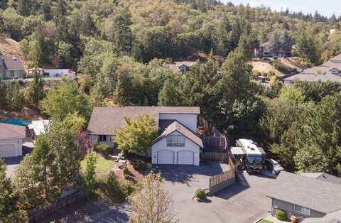 1946 NW Crown Street, Grants Pass, OR 97526