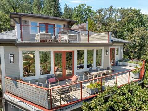 180 Logan Drive, Ashland, OR 97520