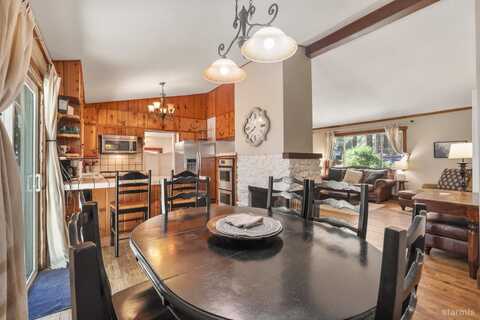 2560 Pinter Avenue, South Lake Tahoe, CA 96150