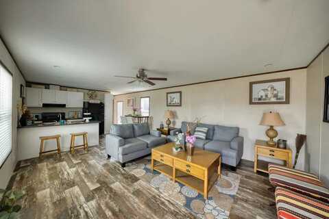 8027 W Xavier St, Conroe, TX 77303