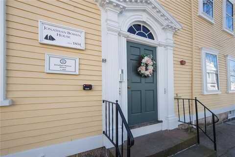 35 Pelham Street, Newport, RI 02840