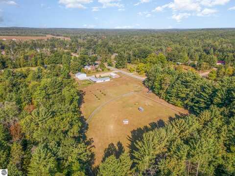 2492 E Fir Road, Harrison, MI 48625