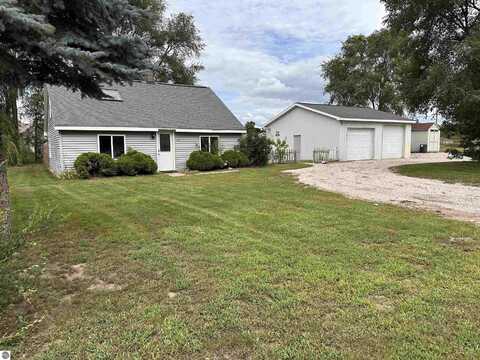 4440 Vance Road, Traverse City, MI 49685