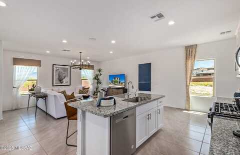 12211 E Patricia Ann Drive, Vail, AZ 85641