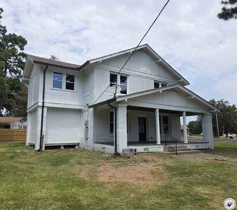 116 W AVE C, Hope, AR 71801