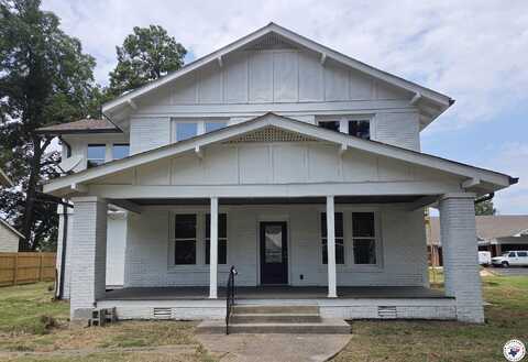 116 W AVE C, Hope, AR 71801