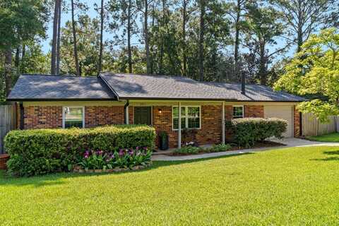2951 Laris Drive, Tallahassee, FL 32303