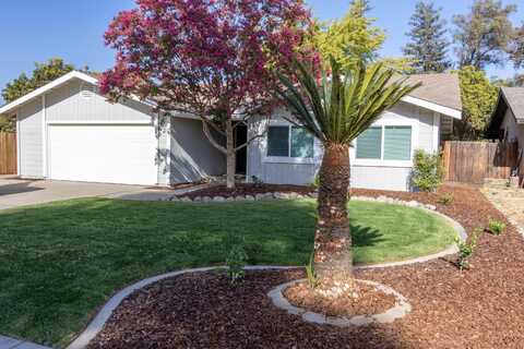 924 S Jennie Street, Visalia, CA 93277