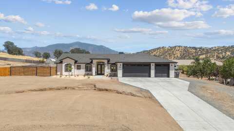 16384 Winchester Drive, Springville, CA 93265