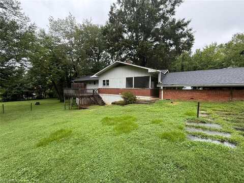 5712 Tomahawk Road, Winston Salem, NC 27106