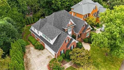 3 Laurel Cove, Greensboro, NC 27455