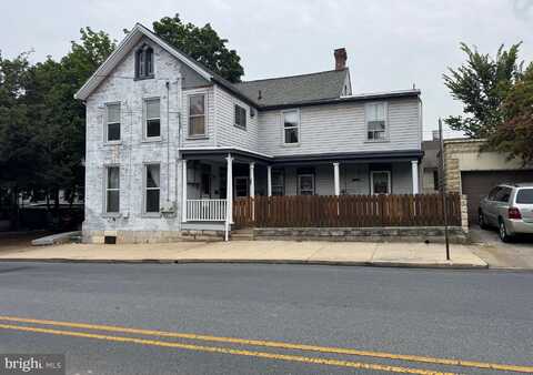 121 E WASHINGTON STREET, CHAMBERSBURG, PA 17202