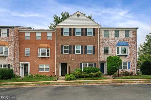 8133 LARKIN LANE, VIENNA, VA 22182