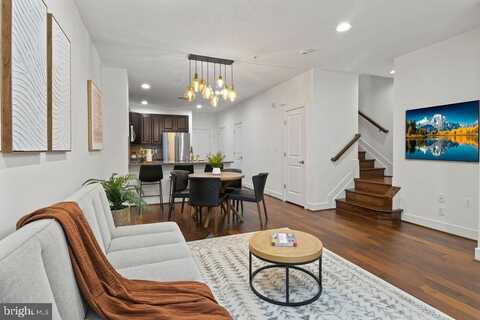 2215 RICHMOND HIGHWAY, ALEXANDRIA, VA 22301