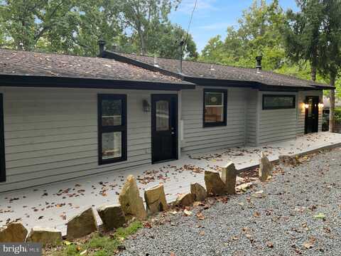 2301 GORE DRIVE, HAYMARKET, VA 20169