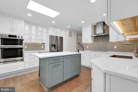 1701 GLASTONBERRY ROAD, POTOMAC, MD 20854