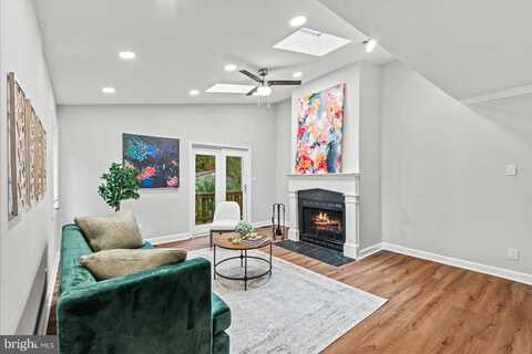 370 LAND OR DRIVE, RUTHER GLEN, VA 22546