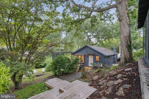 25 PENNSYLVANIA AVENUE, EDGEWATER, MD 21037