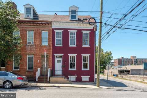 126 N QUEEN STREET, YORK, PA 17403